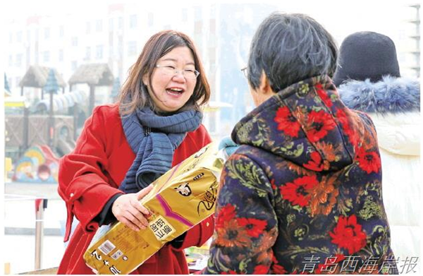 “最美新區(qū)人”候選人：隱珠街道石橋管區(qū)黨委副書(shū)記、主任，雙珠路社區(qū)黨委書(shū)記 張英