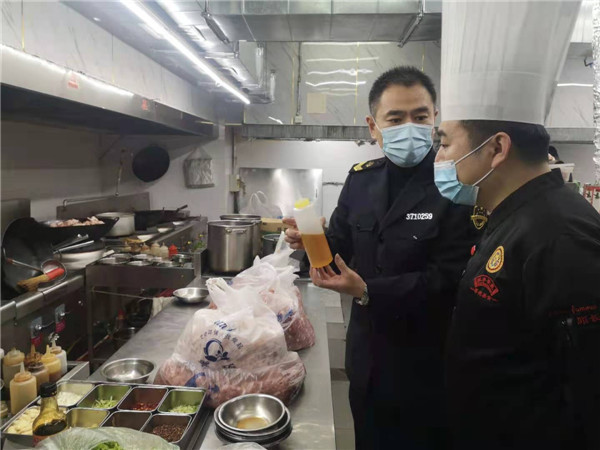 嶗山43家年夜飯，市場(chǎng)君全覆蓋檢查讓您安心就餐！ 