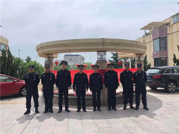 “為民辦實事”，嶗山一小區(qū)臨時地樁被再次清理