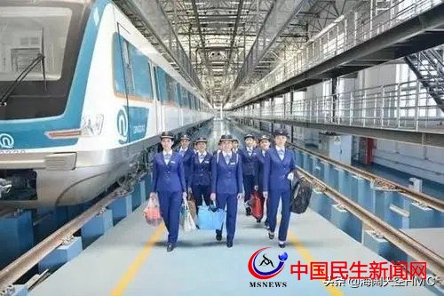 青島地鐵：投資3000億，利息和運(yùn)營(yíng)補(bǔ)貼或?qū)⒊蔀槭胸?cái)政的沉重負(fù)擔(dān)